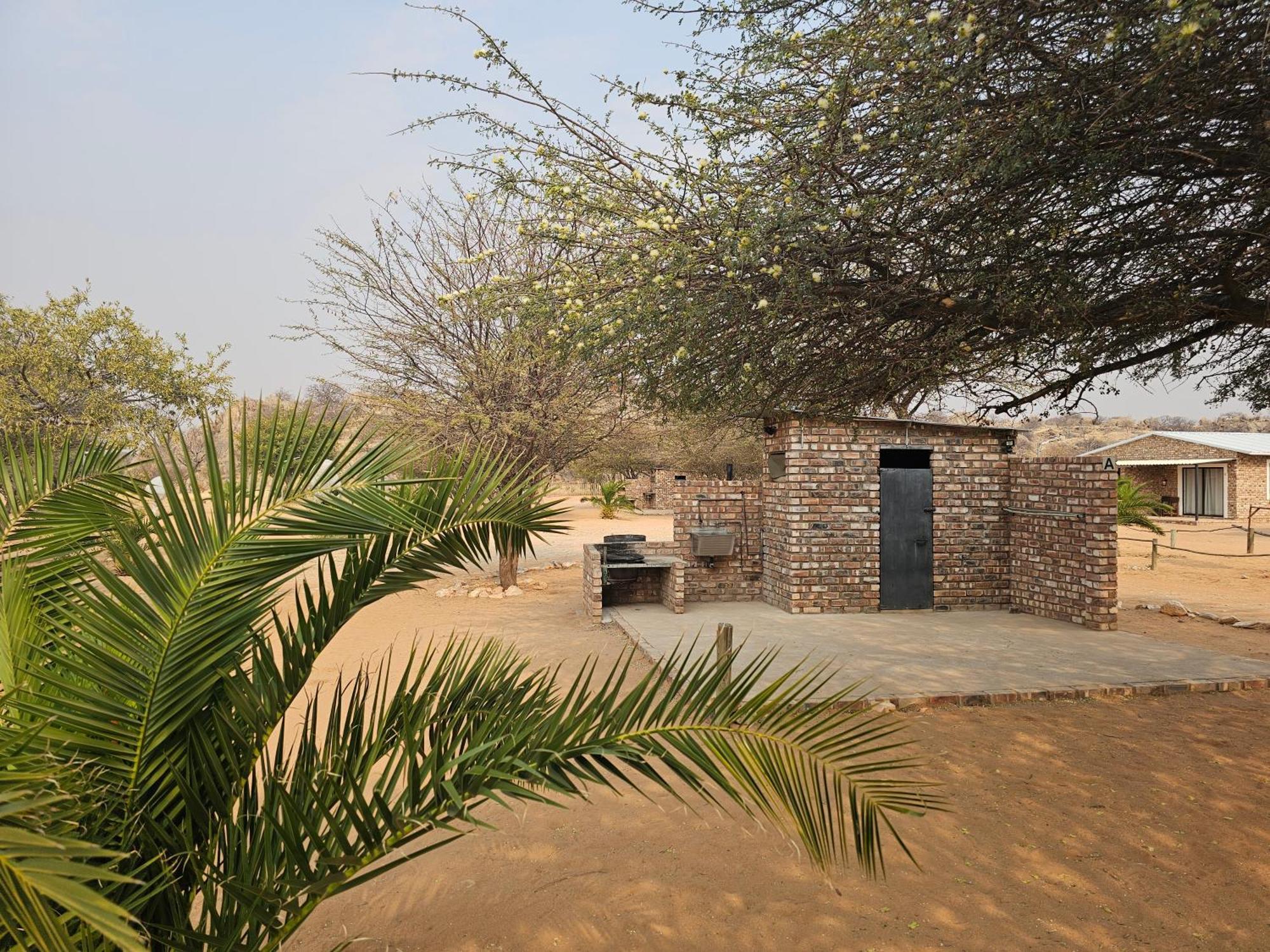 Kaoko Bush Lodge Kamanjab Exterior foto