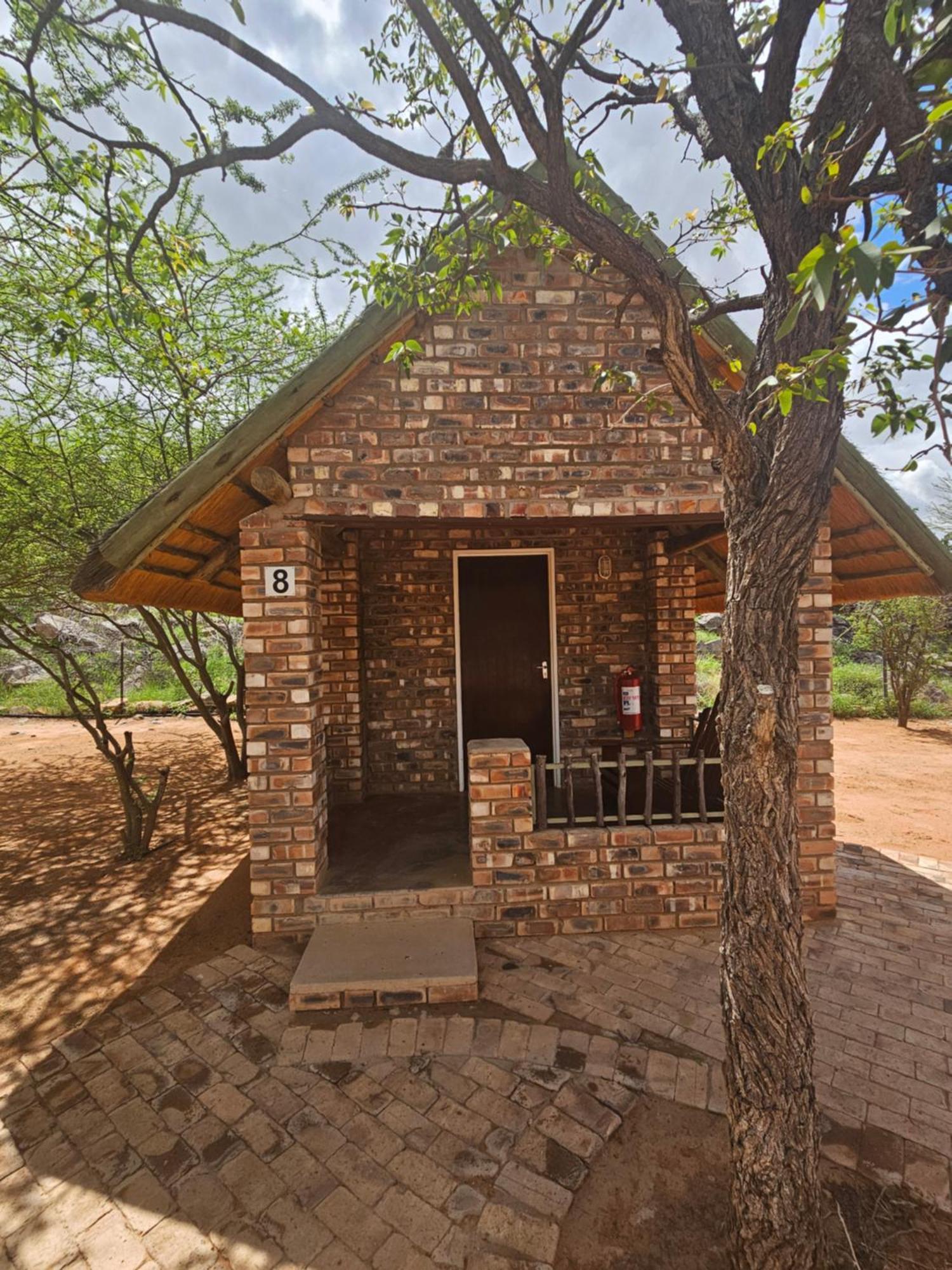 Kaoko Bush Lodge Kamanjab Exterior foto