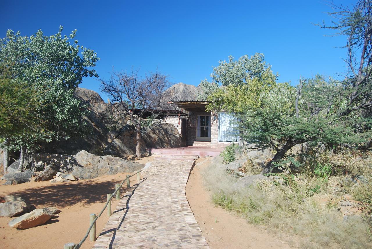 Kaoko Bush Lodge Kamanjab Exterior foto