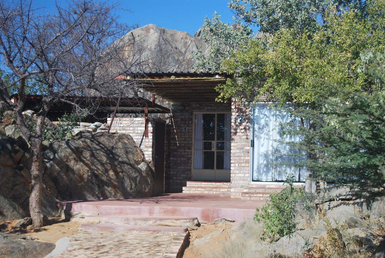 Kaoko Bush Lodge Kamanjab Exterior foto